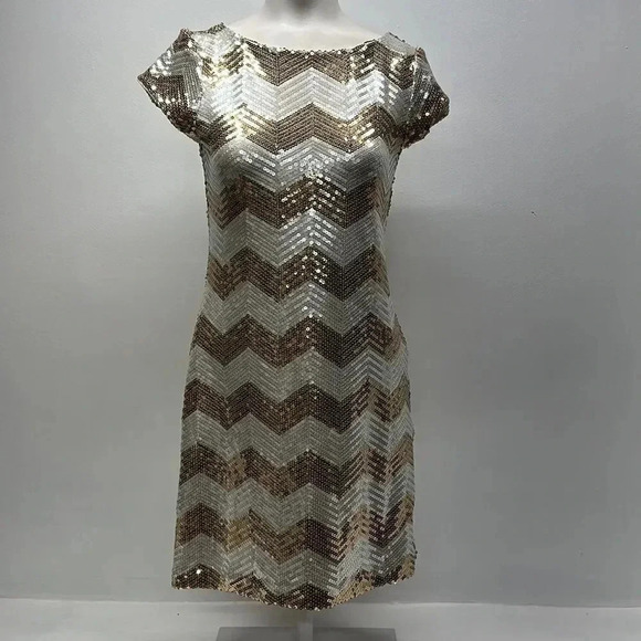 White House Black Market WHBM Mini Dress Sequin Sparkle Chevron Gold White XS - Picture 3 of 12